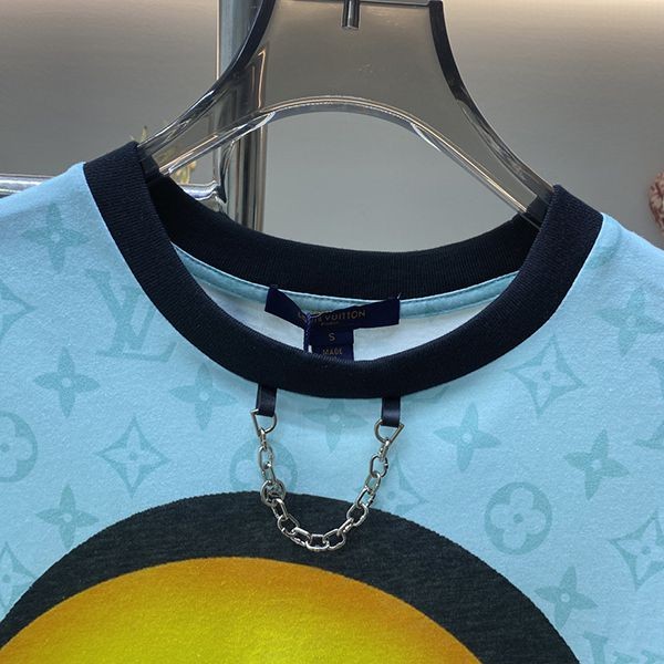 【ルイヴィトン】アヒルプリントTシャツ コピーひまわりイエロー 1AFTR9